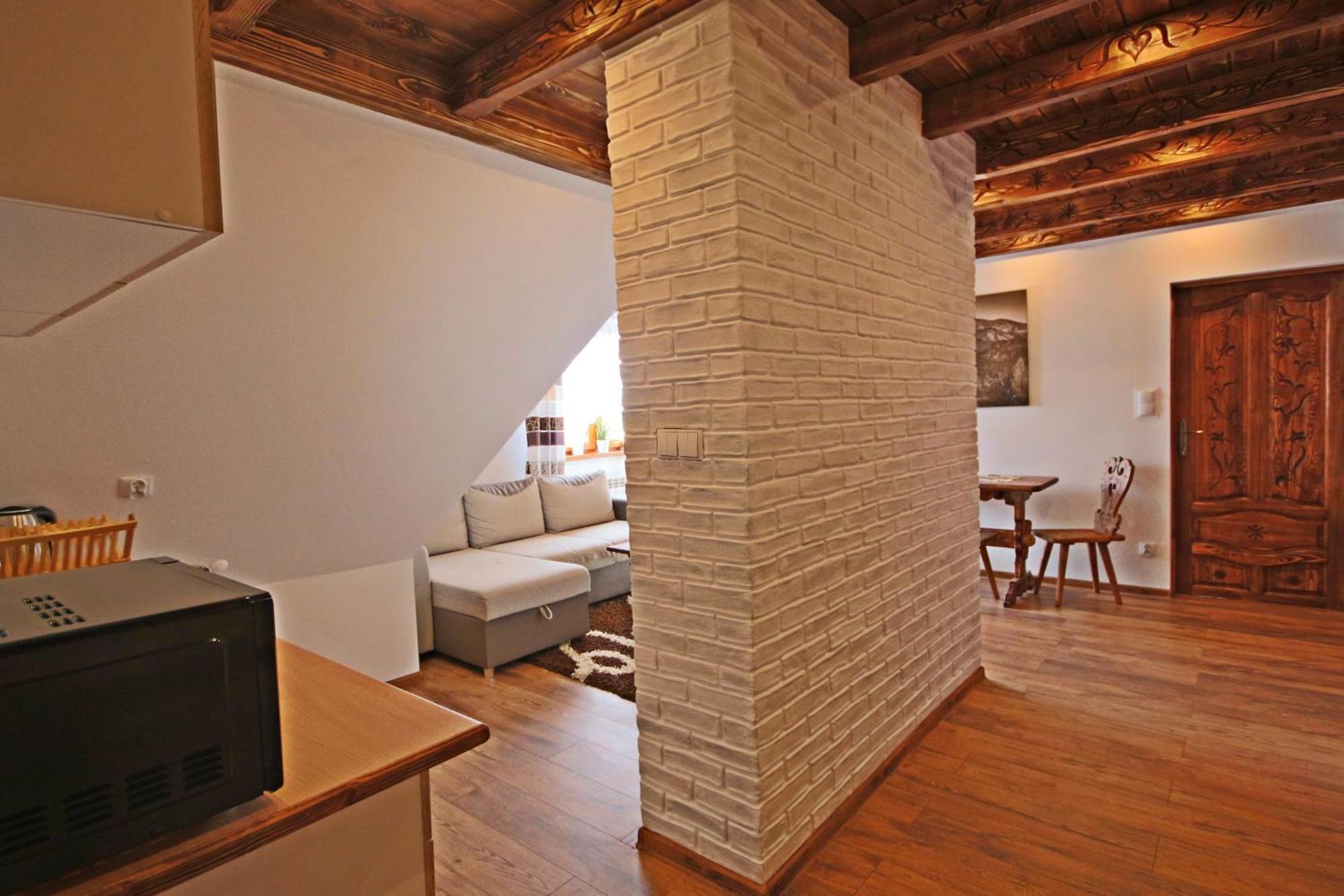 Bukowskich Homestay *