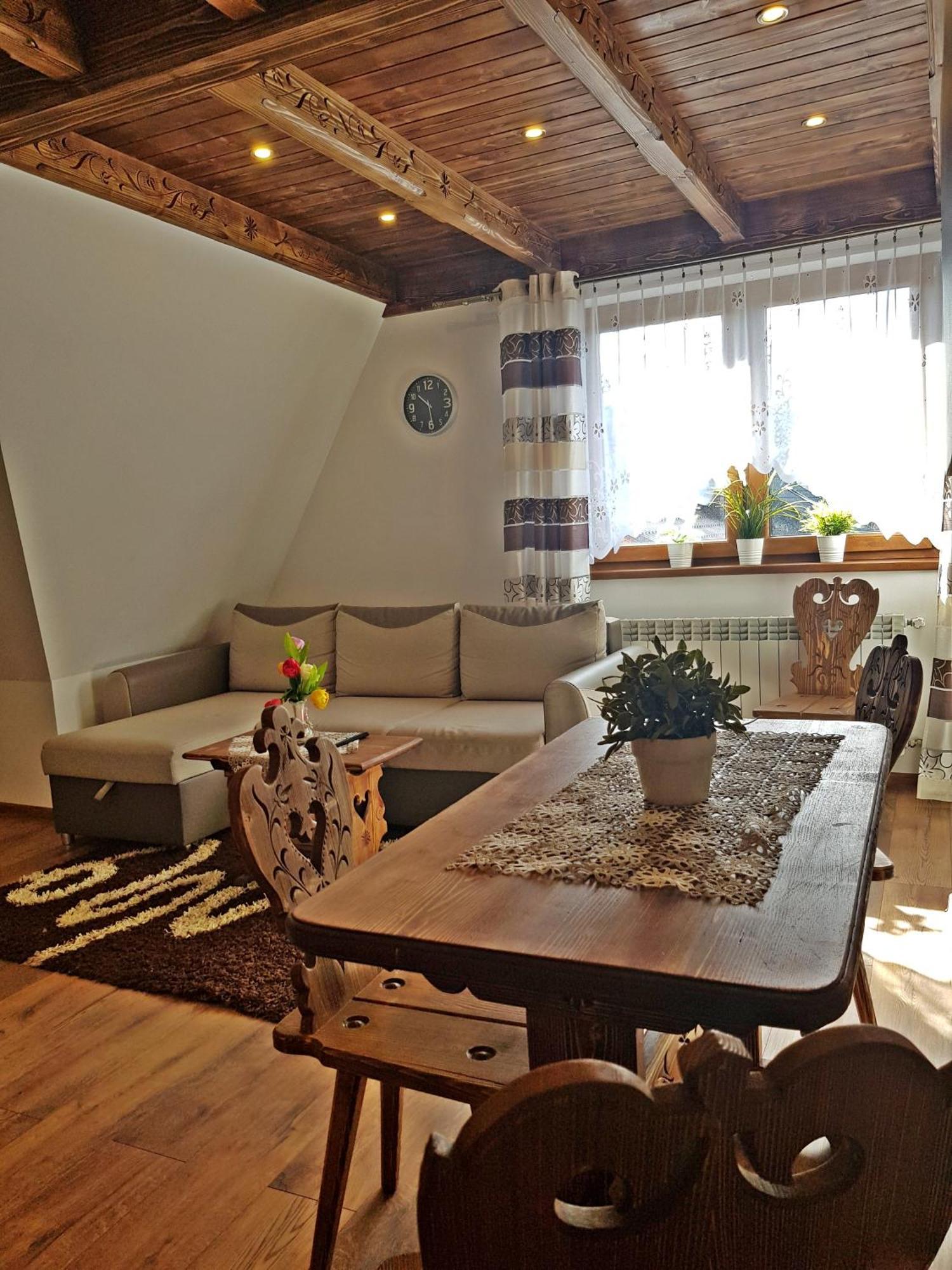 Bukowskich Homestay *